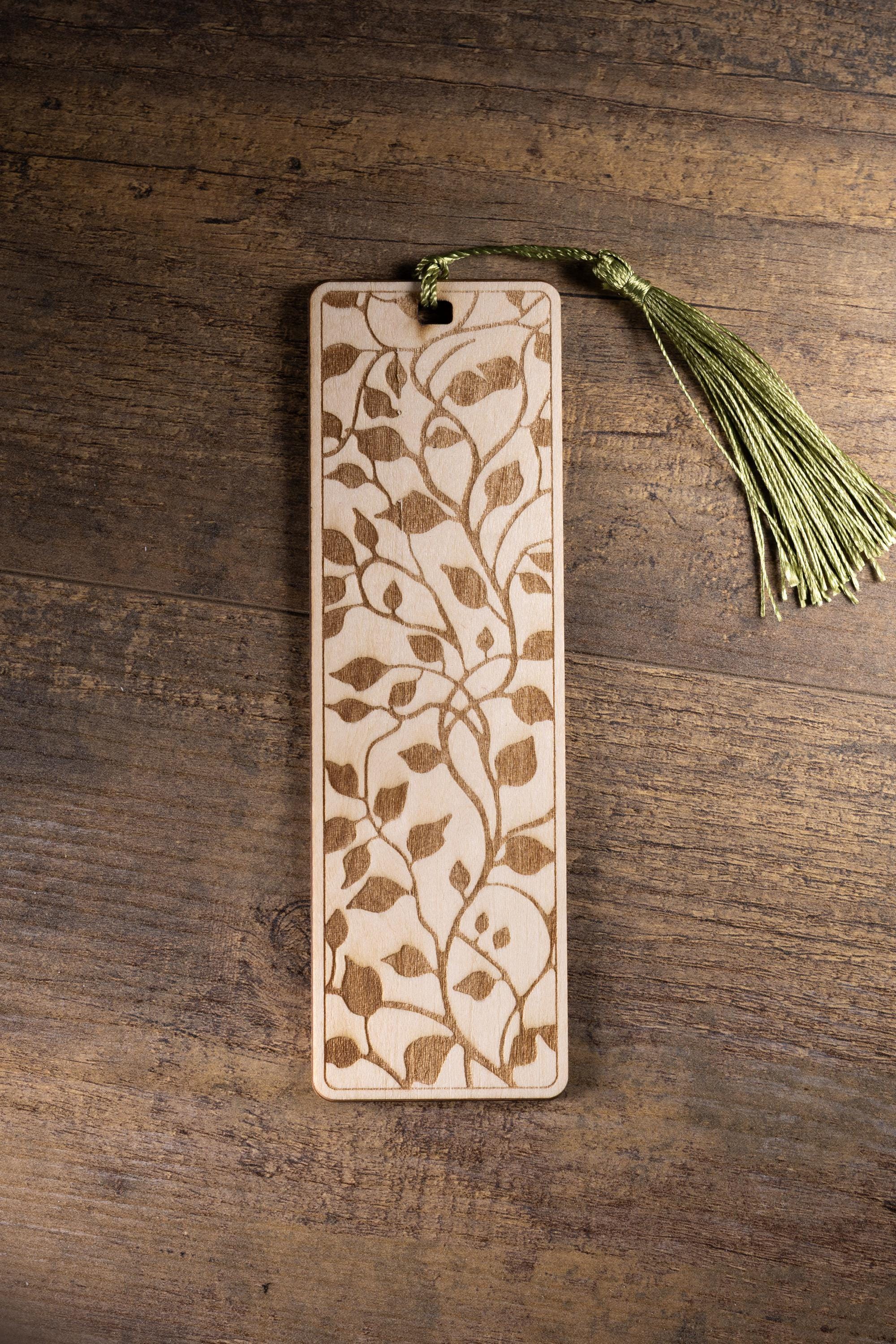 Laser engraved wood bookmark: botanical leaves pattern