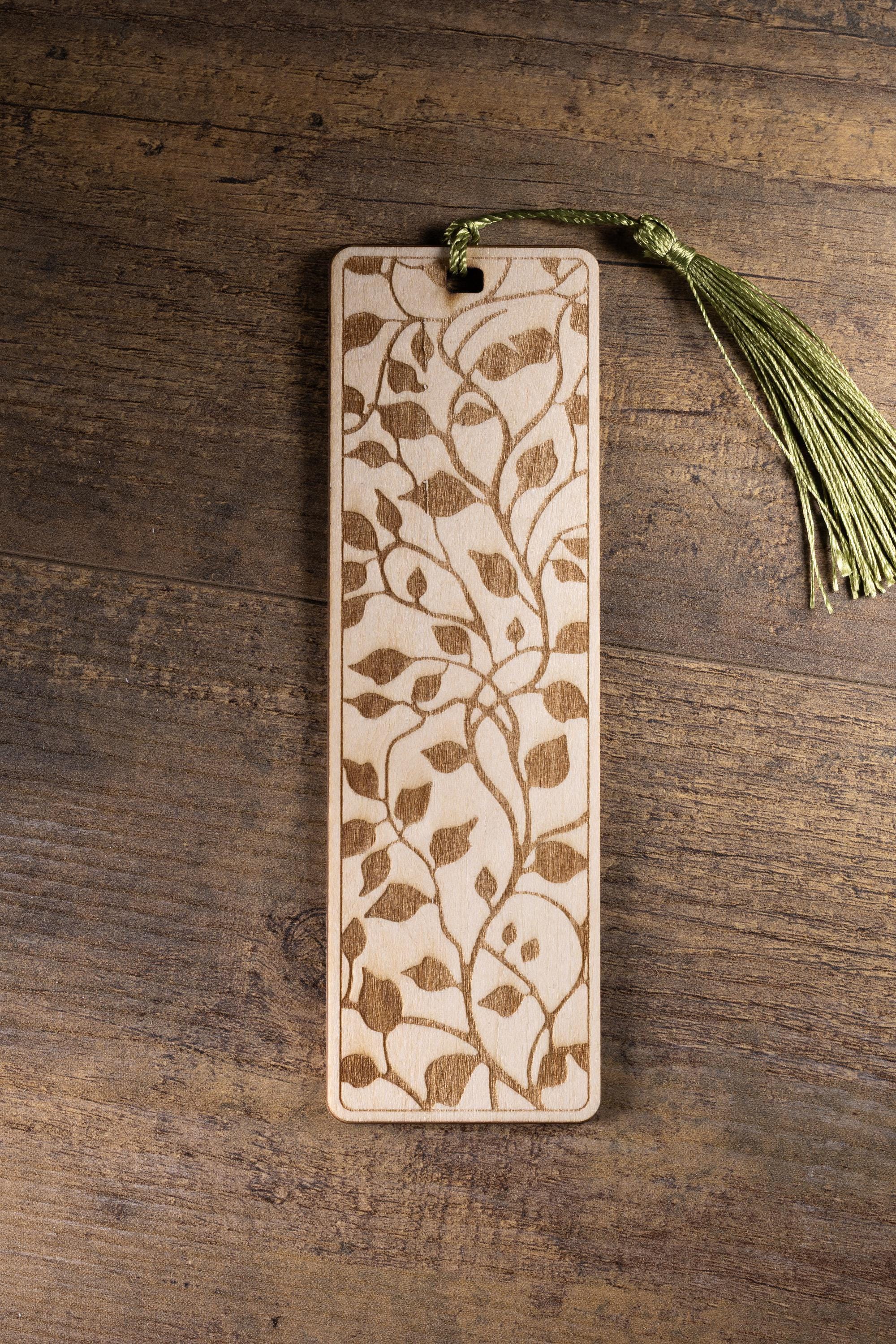 Laser engraved wood bookmark: botanical leaves pattern