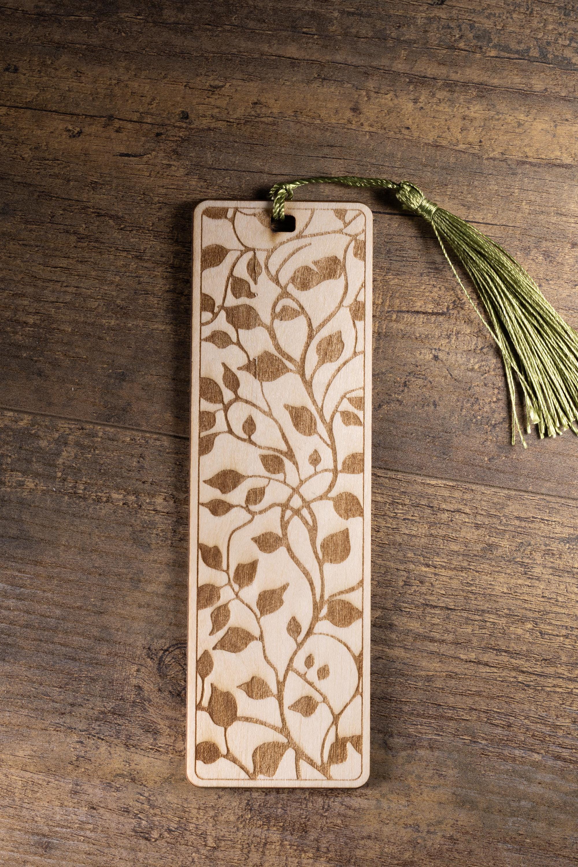 Laser engraved wood bookmark: botanical leaves pattern