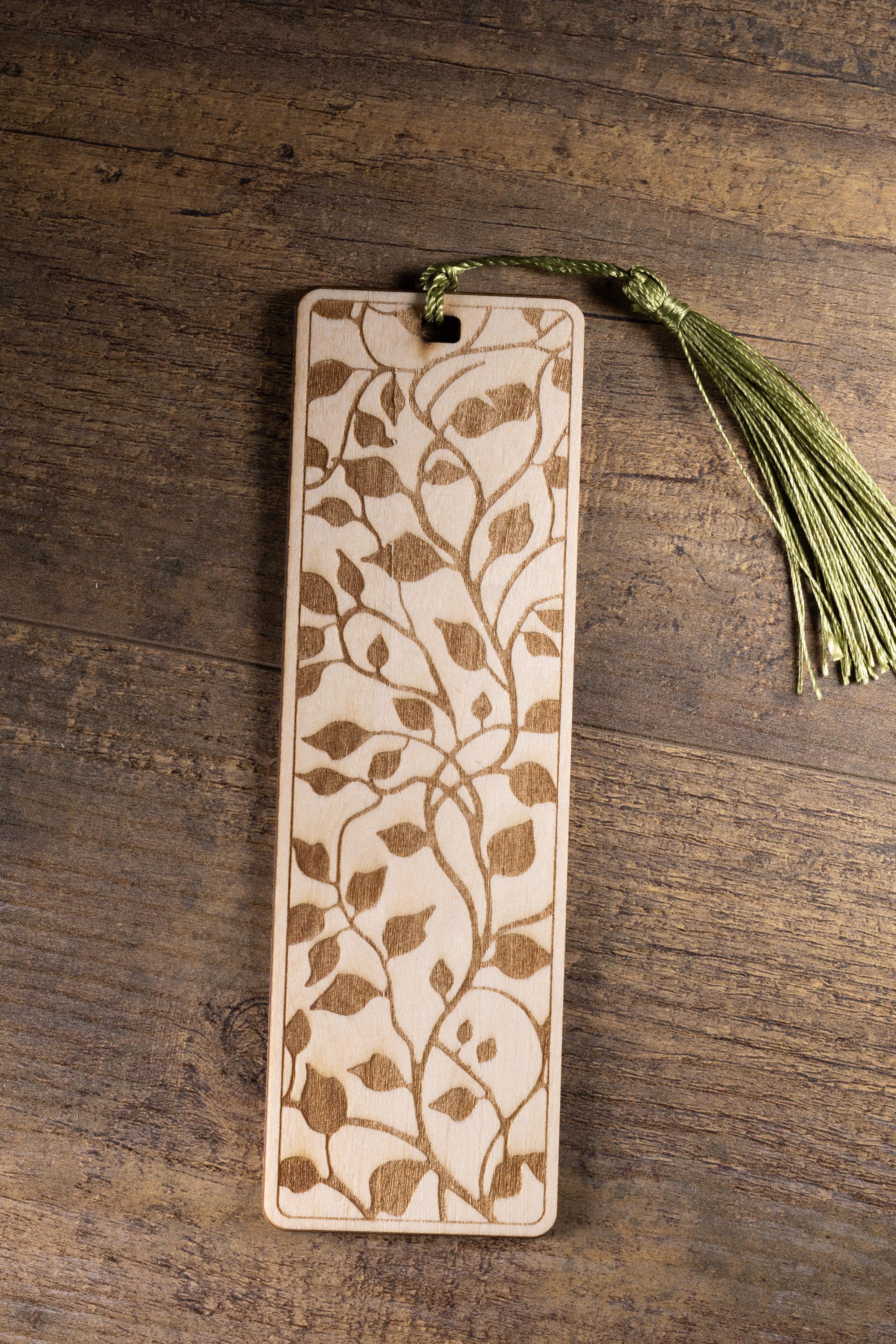 Laser engraved wood bookmark: botanical leaves pattern