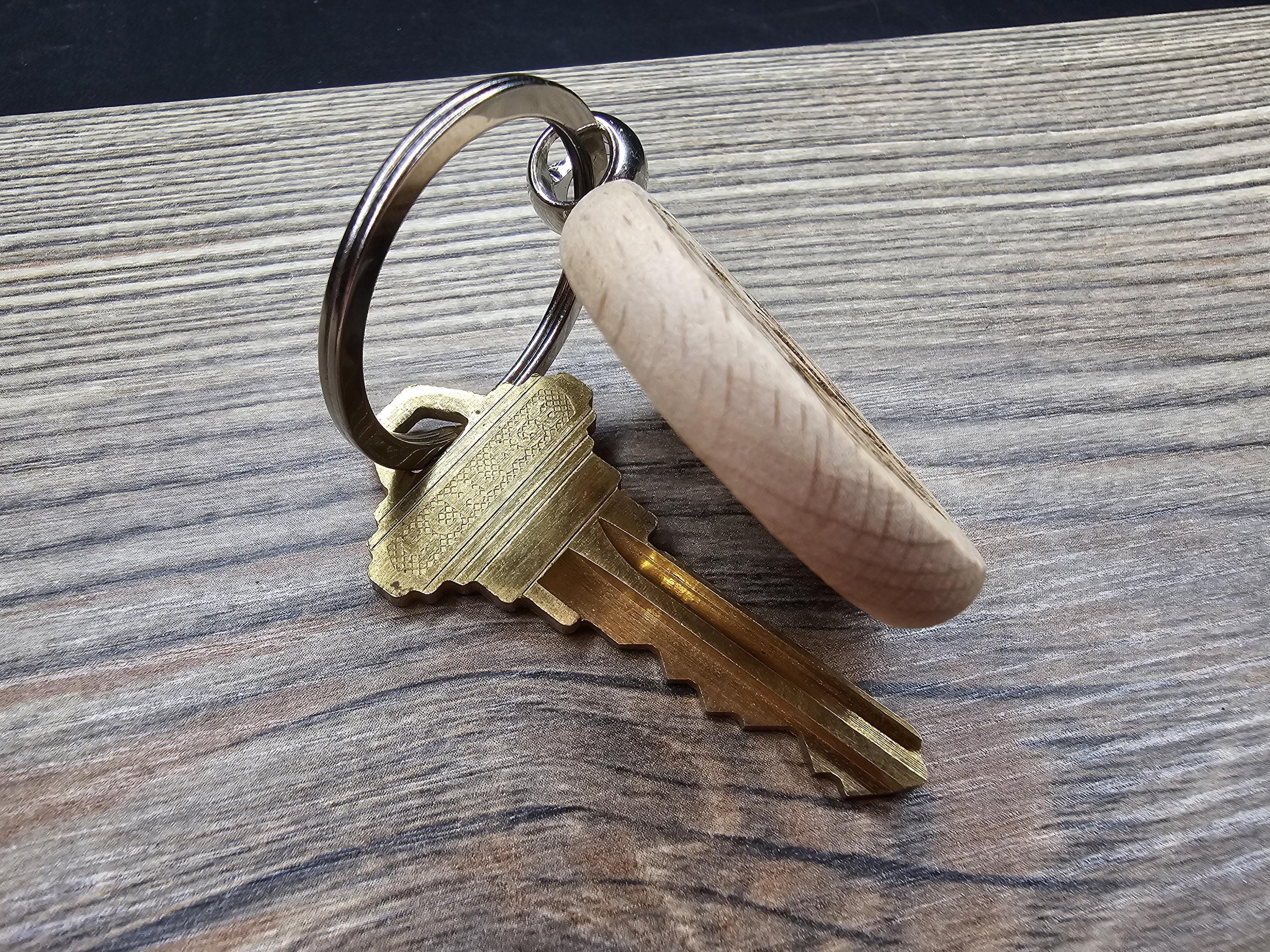 Laser engraved Golden Retriever keychain / Bag Charm: hardwood dog lover gift