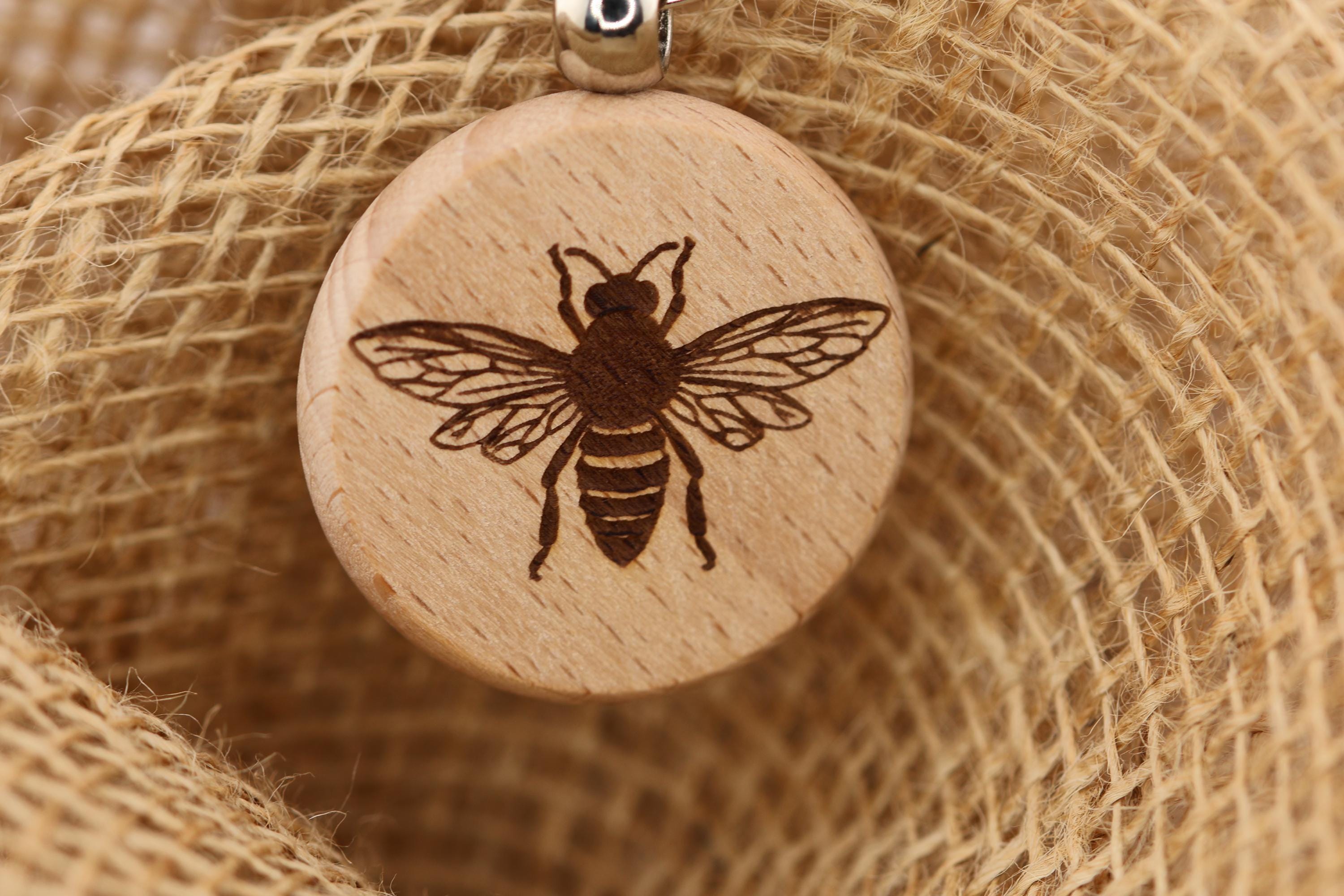 Laser engraved wood bee keychain / bag charm: stainless steel keyring, nature lover gift