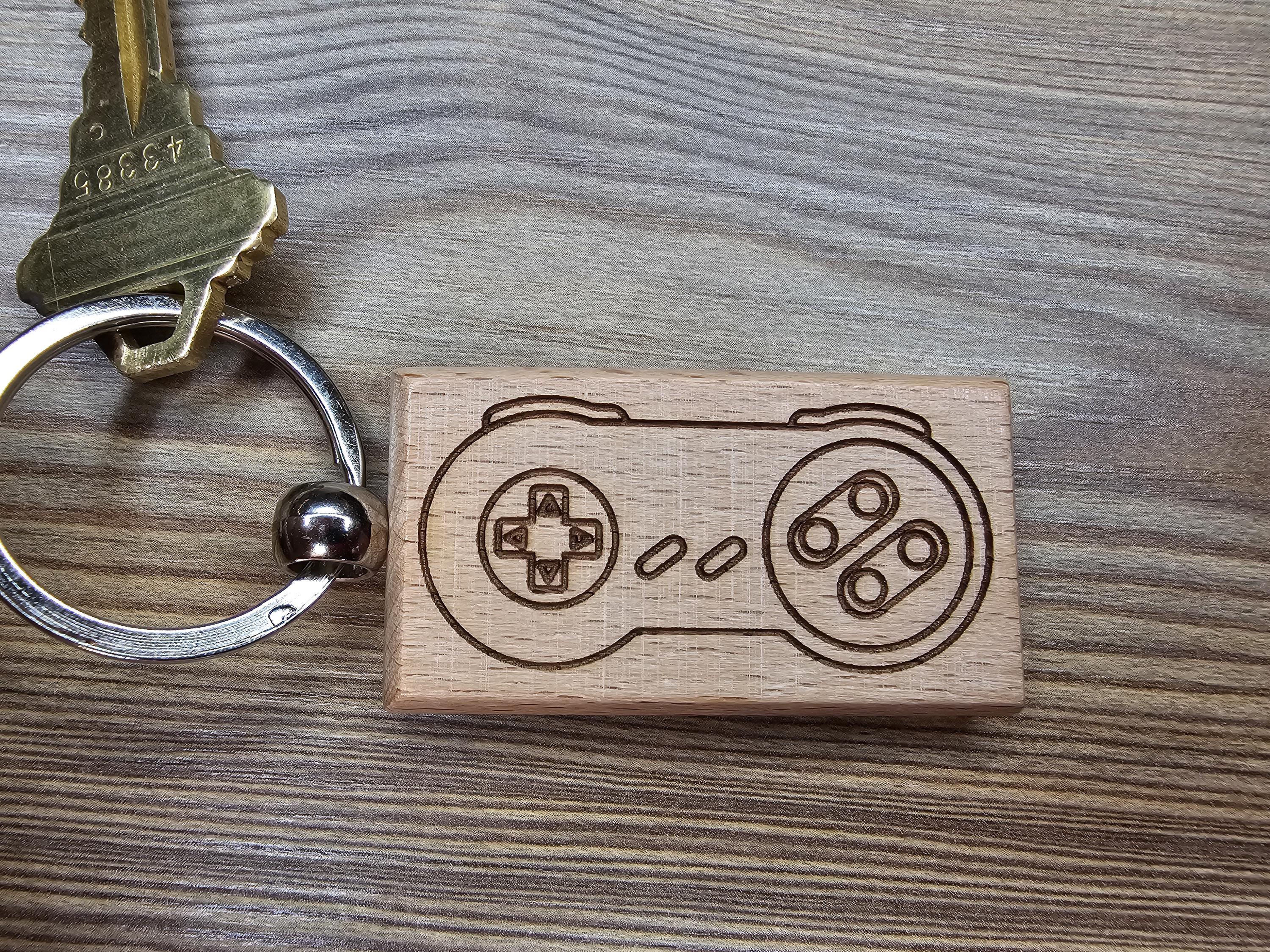 Laser engraved SNES controller keychain / bag charm: retro gaming nostalgia