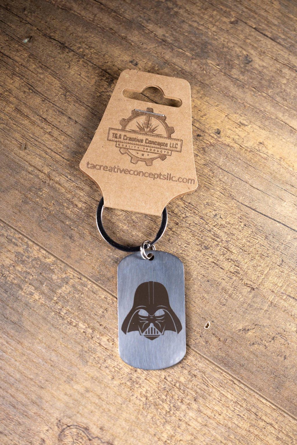 Laser engraved darth vader keychain: polished stainless steel star wars gift