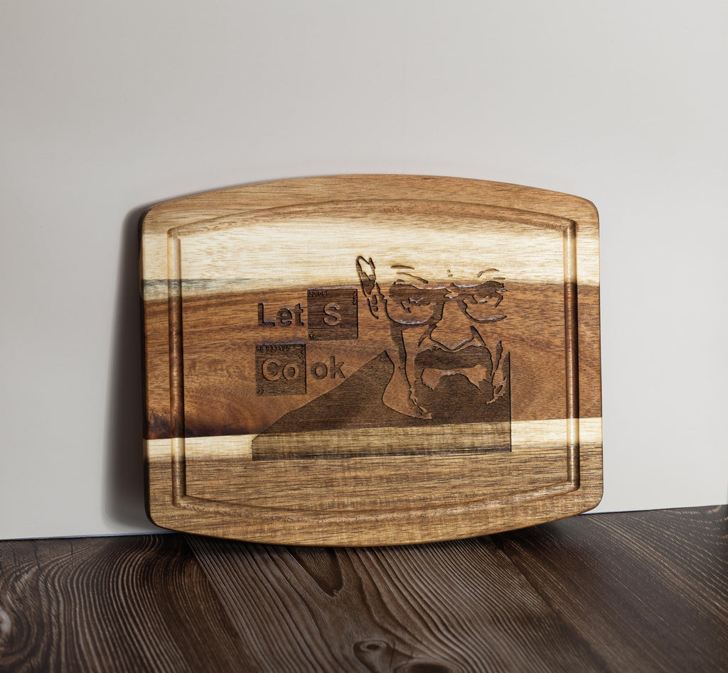 Breaking bad cutting board: acacia wood, laser engraved "let's cook"