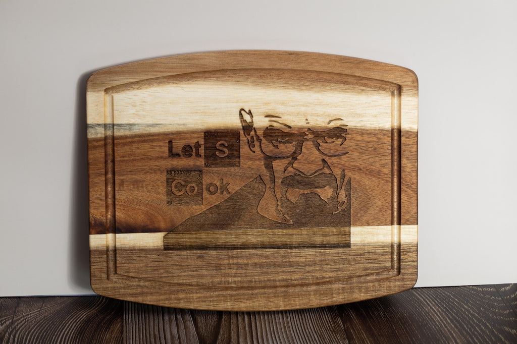 Breaking bad cutting board: acacia wood, laser engraved "let's cook"