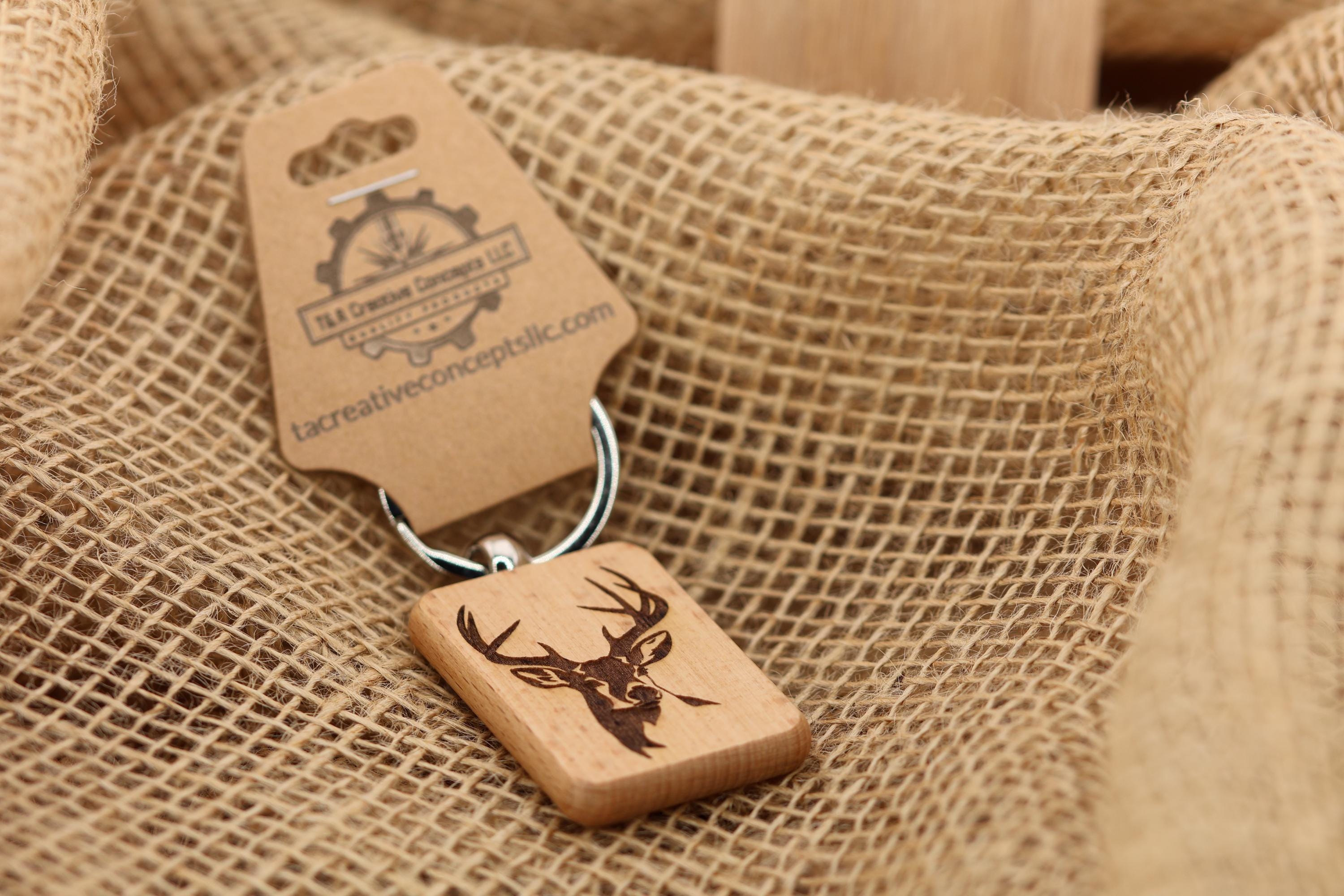 Laser engraved buck keychain / bag charm: hardwood deer hunter gift