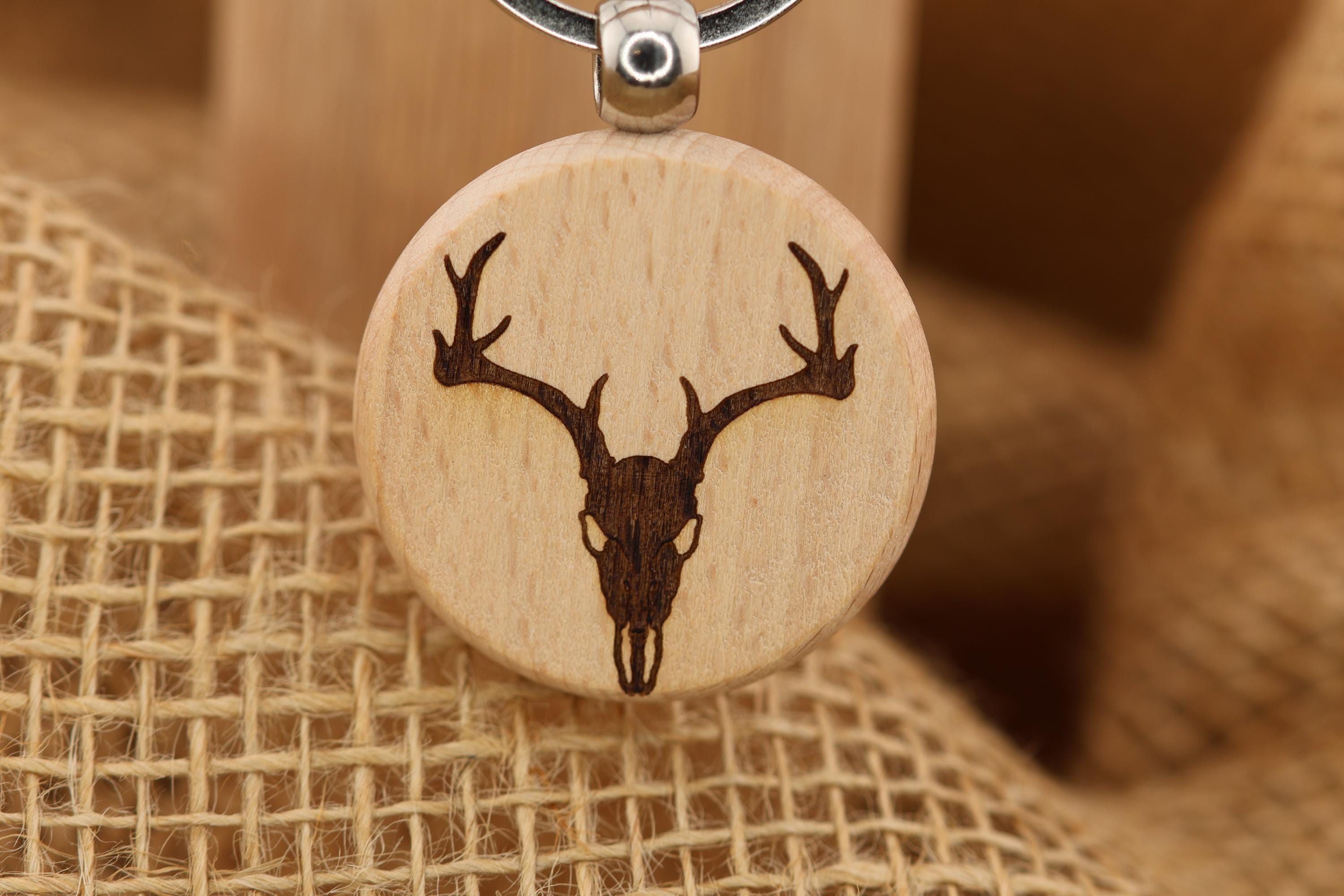 Laser engraved deere skull keychain / bag charm: hardwood, stainless steel keyring