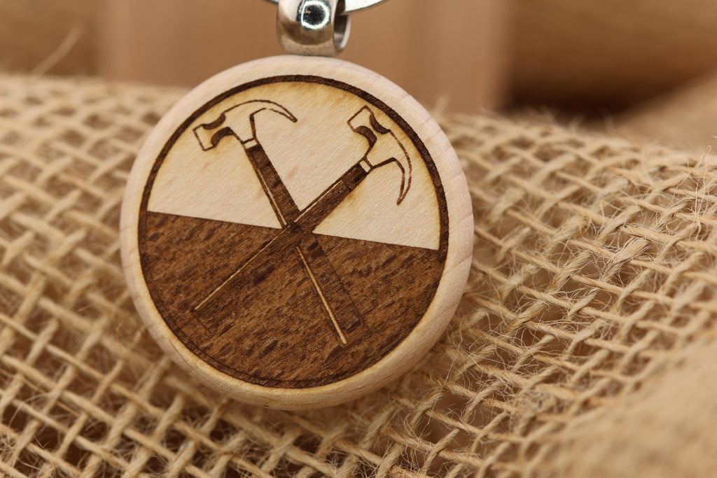 Pink Floyd hammers keychain: laser engraved hardwood, stainless steel keyring